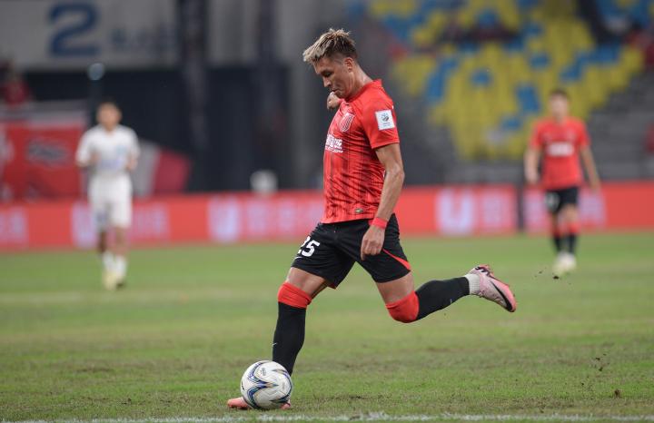 官方:成都蓉城与35岁中场买提江完成续约 新闻 官方:成都蓉城与35岁中场买提江完成续约 新闻 官方:成都蓉城与35岁中场买提江完成续约 新闻