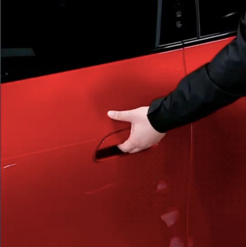 小米汽车安全升级再深化;雷军直播详解新一代SU7机械开门设计。 汽车科技