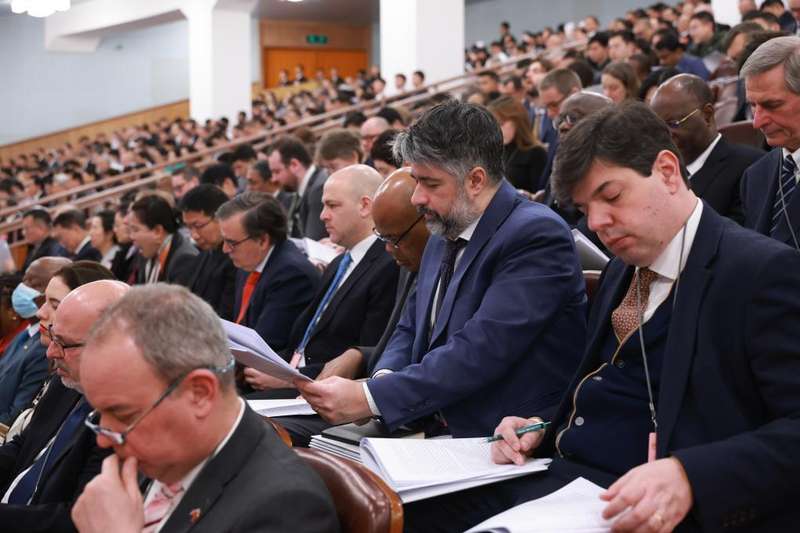 全球目光汇聚两会,中国机遇惠及世界各方。 新闻