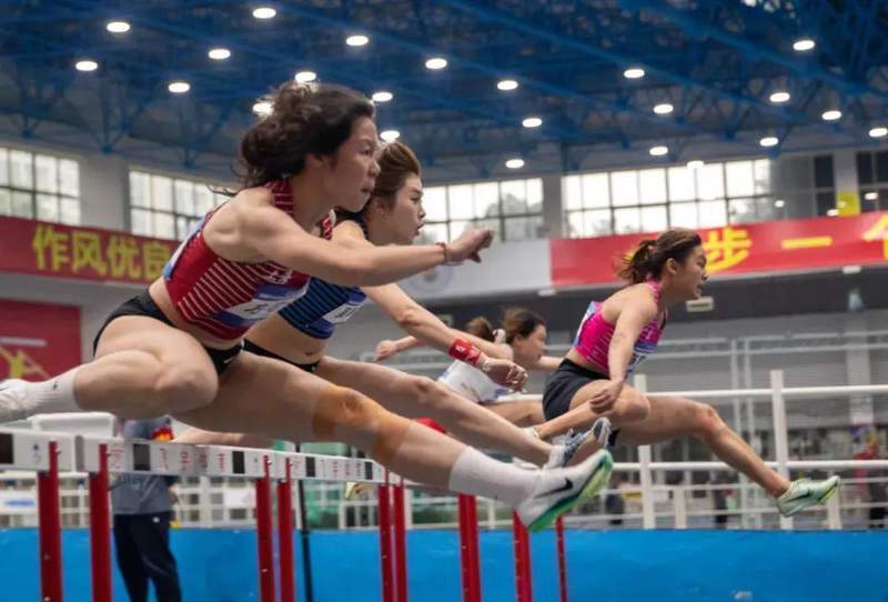 预赛状态良好,吴艳妮在家门口决赛选择退赛;教练透露,刚恢复训练,此次出战目标顺利完成。 体育新闻