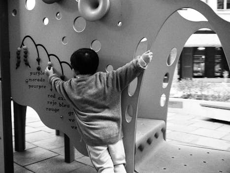 长江黄金水道活力迸发,春运货物吞吐显著增长。 新闻