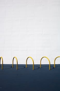  生猪行业政策收紧信号明显；全链条约束推动转型；养殖主体需适应新规范。 股票财经 生猪行业政策收紧信号明显；全链条约束推动转型；养殖主体需适应新规范。 股票财经