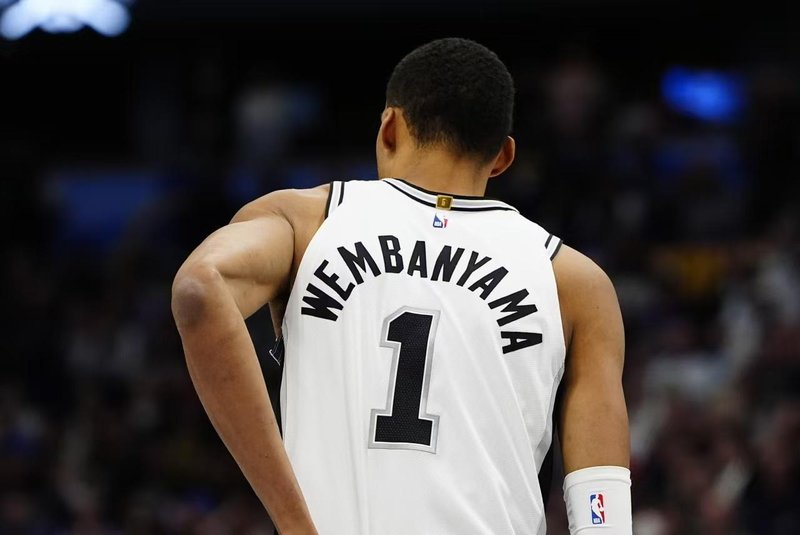 2024赛季格局:数据驱动下的季后赛路径预测 体育新闻