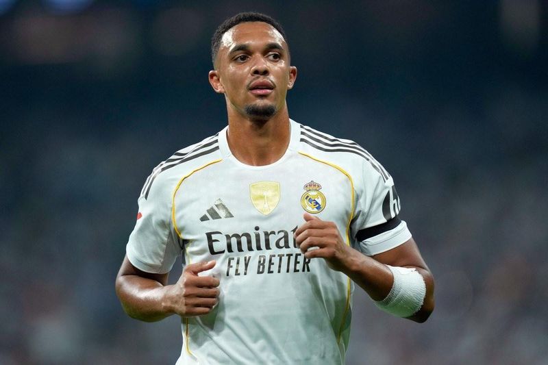 【技术解码】从安菲尔德到伯纳乌：阿诺德传球体系的跨联赛适应性深度分析 体育新闻