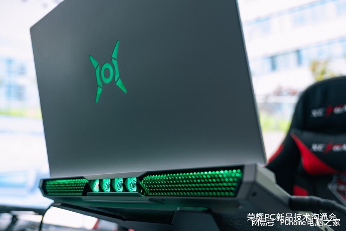  【深度解析】荣耀WIN游戏本散热架构：从「东风尾喷」到270W性能释放的技术跃迁 IT技术