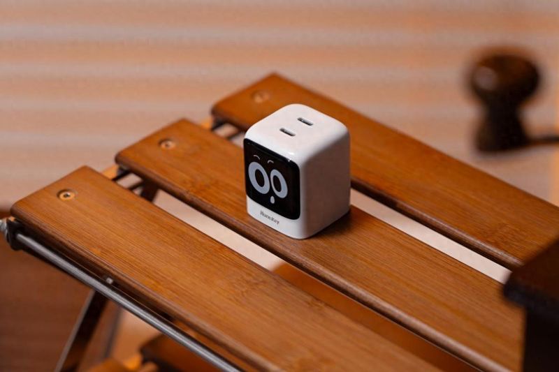 「氮化镓+双C口」深度解析：航嘉灵动F45 Neo 2C技术架构与快充协议兼容性测评