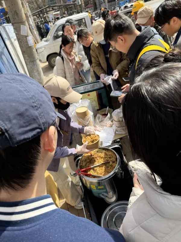  一碗焖面的供应链启示：哈尔滨“巡校经济”现象级运营全拆解 企业服务