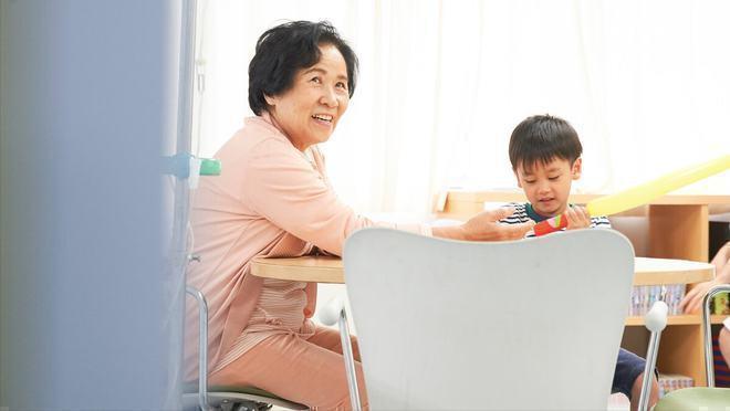  退休高管的理性择偶：五十九岁女性的再婚经济学分析 情感心理